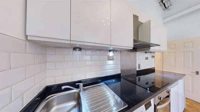 1 Bed Flat for Sale near Hyde Park