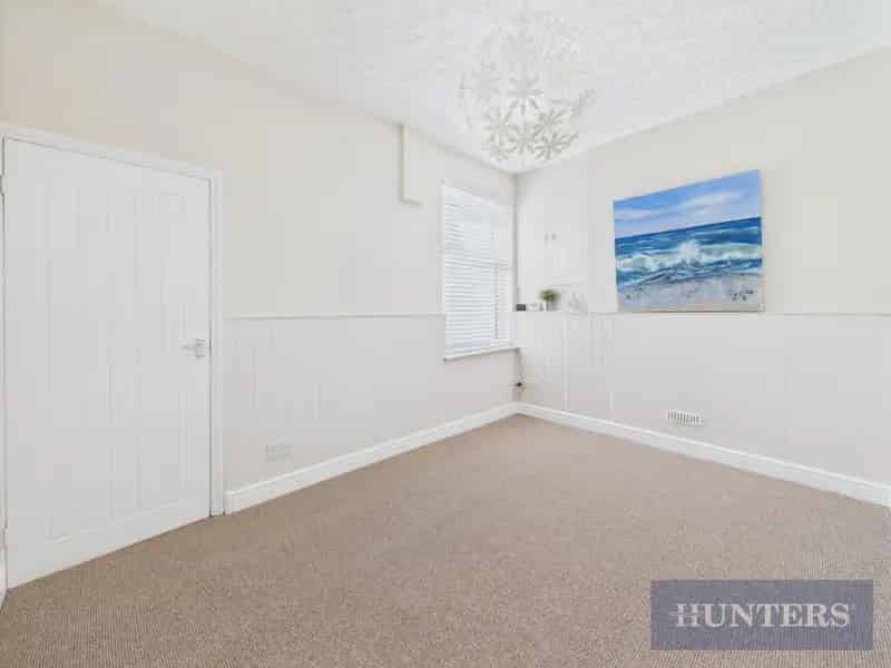 2 Bedroom House For Sale Near Town Centre