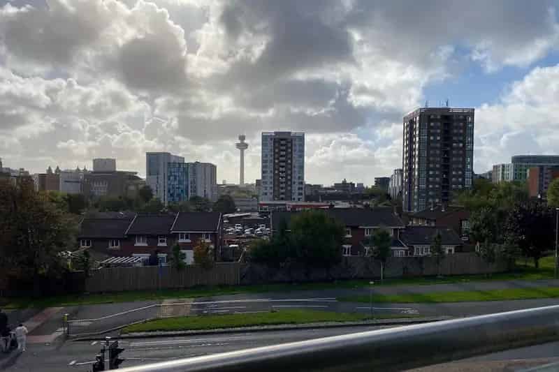 Spacious One Bedroom Apartment near Liverpool City Centre