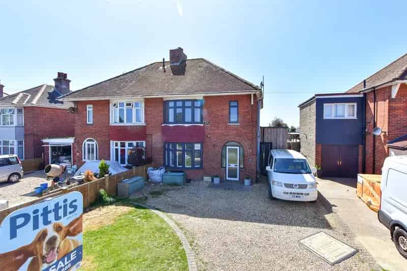 3 Bedroom Semi-Detached House for Sale