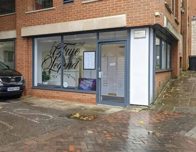 Modern Retail Unit in Guildford Town Centre