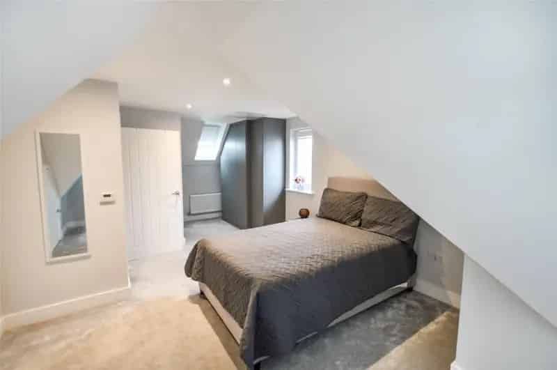 4 Bed Detached House For Sale