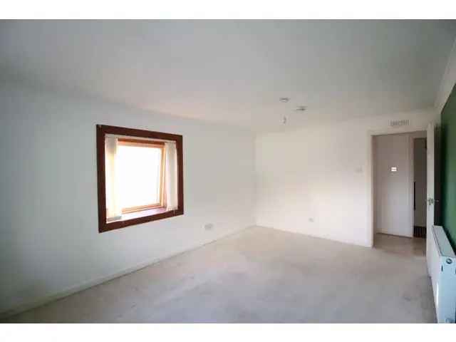 2 bedroom flat  for sale