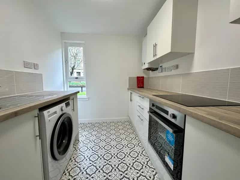 3 Bedroom Flat to Rent