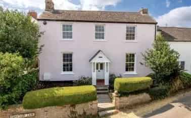 Georgian House in Staplehay with Gardens and Garage