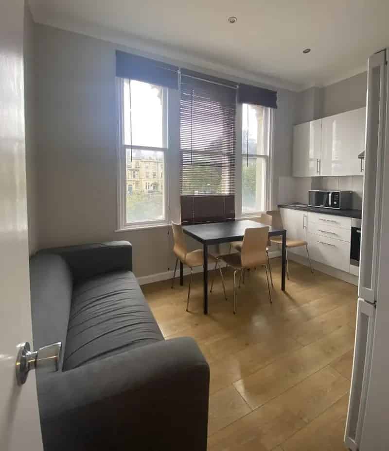 4 Bedroom Furnished Maisonette Clifton Village Students Only