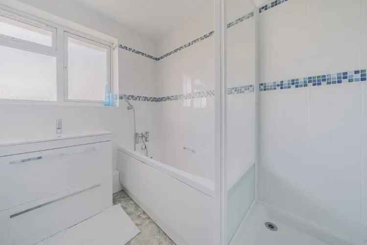 3 Bed House for Sale in Basingstoke