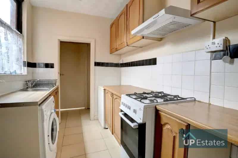 2 Bedroom Terrace House to Rent Earlsdon