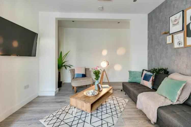 6 Bedroom Terraced House Investment Opportunity
