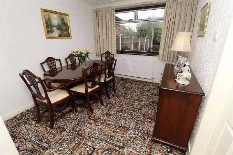 4 bed house for sale