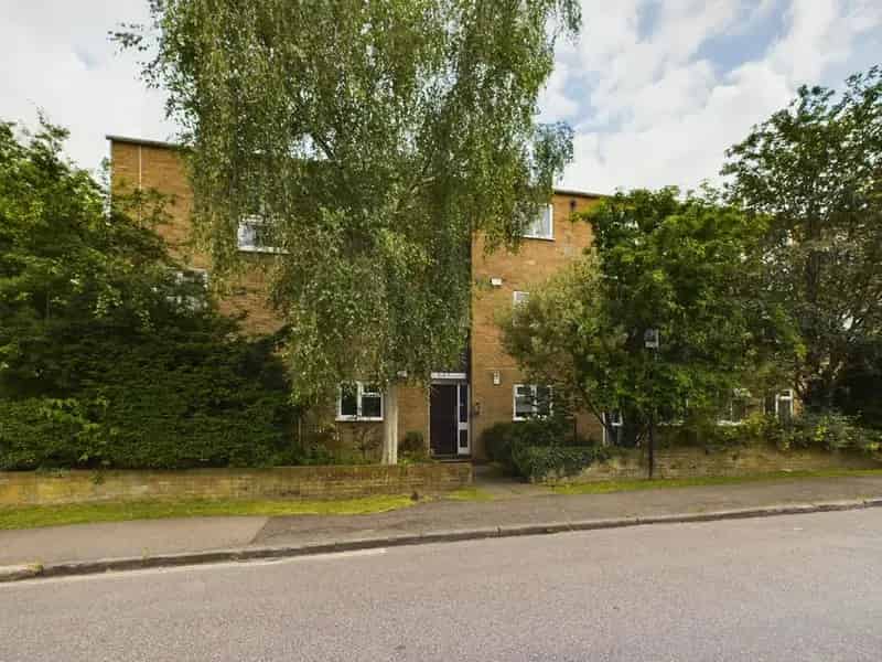 2 Bedroom Flat to Rent