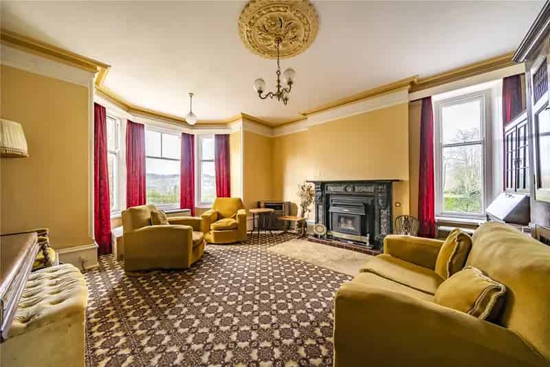 6 Bedroom Detached House Glasbury Hereford