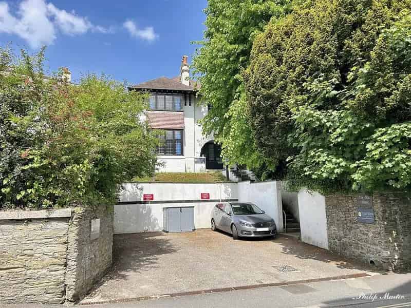 5 Bedroom Detached House for Sale in Truro City Centre