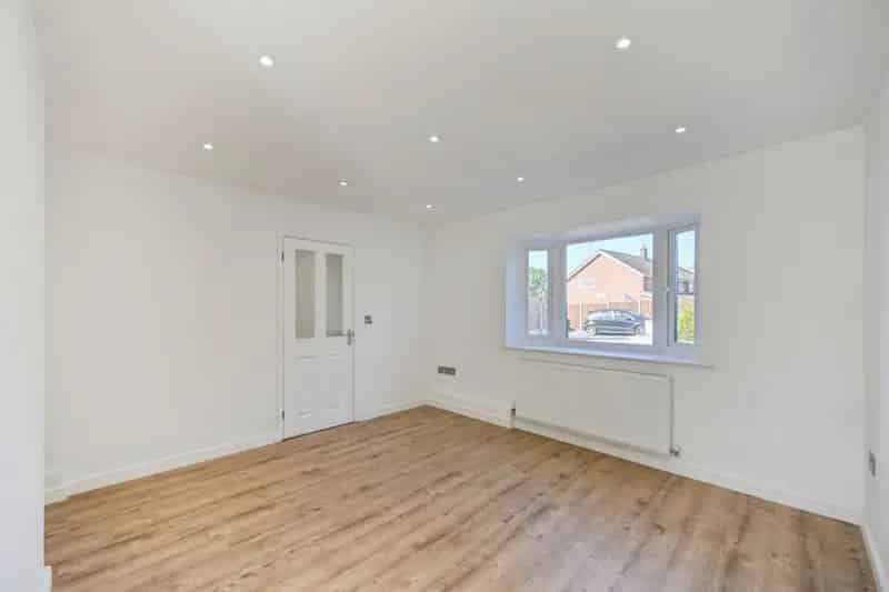 3 Bed Semi Detached House Mickleover New Boiler Central Heating