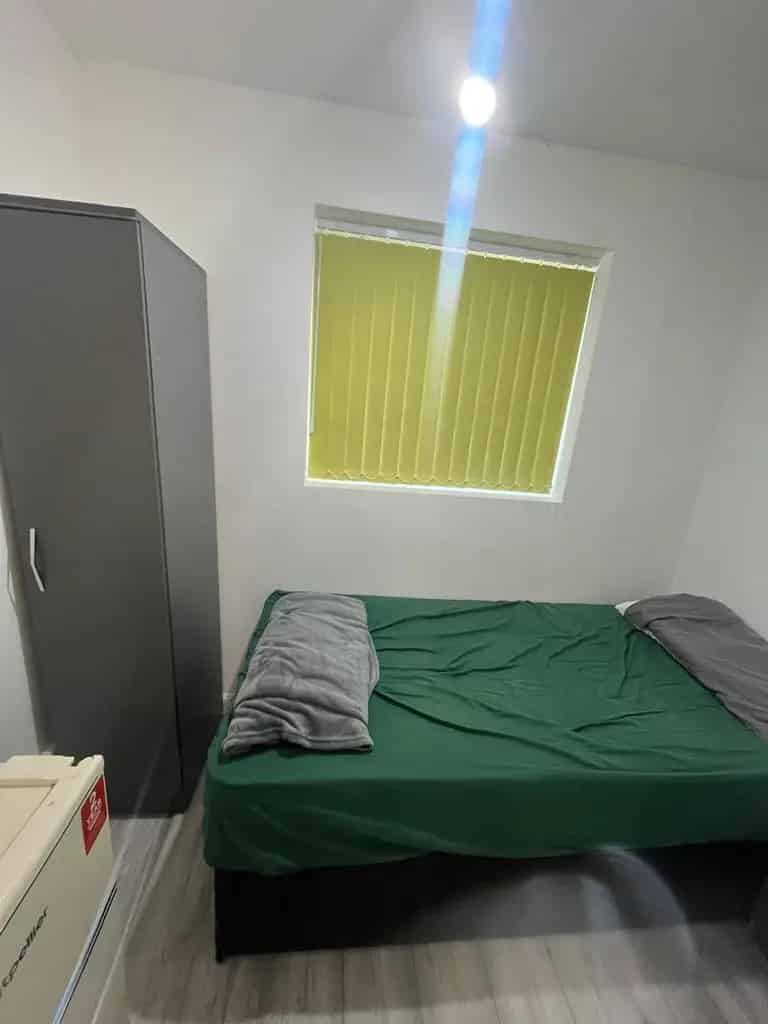 Studio Flat to Rent All Bills Included CV6