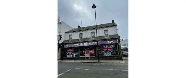 Grays Car Garage, 160 – 168 Uxbridge Road, W7 3TB | Property for sale | Savills