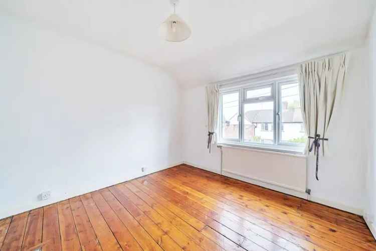 Spacious House with Garden Near Muswell Hill Broadway