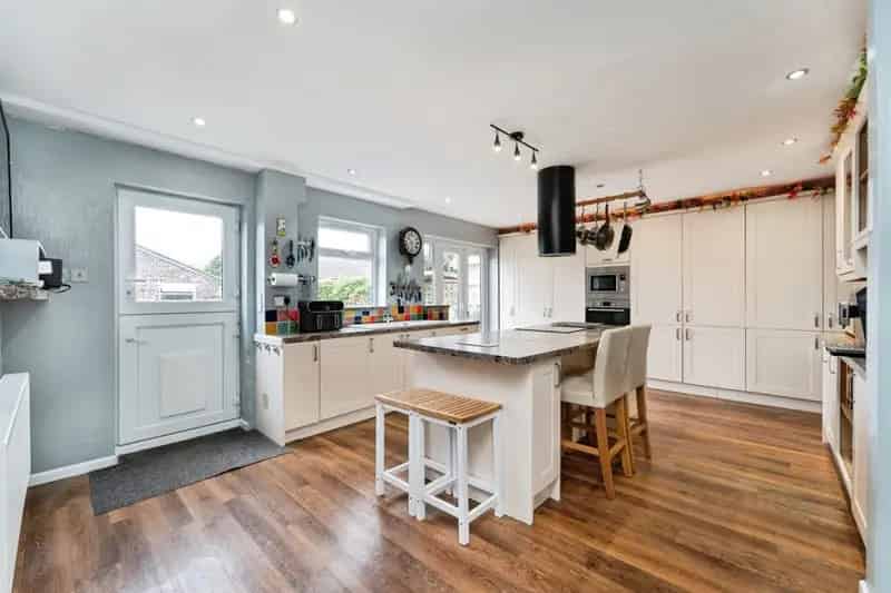 4 Bedroom Detached House with River Frontage in March West End