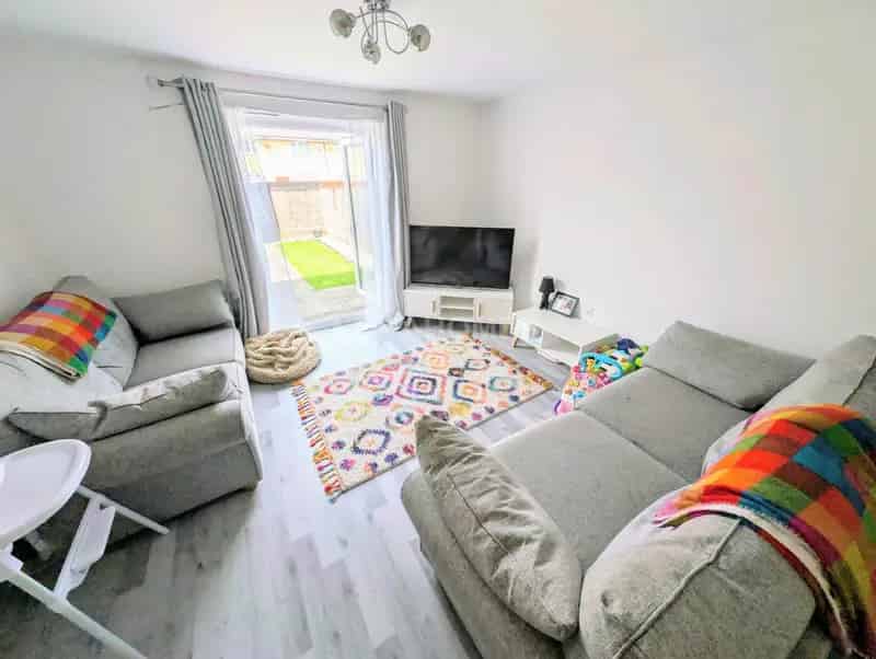 2 Bedroom Terraced House Beacon Park Near Schools and Amenities