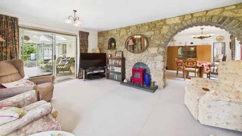 4 Bedroom Bungalow for Sale in St Buryan