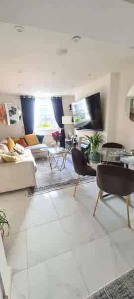 Grade II Listed Georgian Studio Flat Near Russell Square