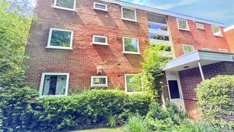 2 Bedroom Flat for Sale