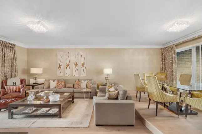 Flat for sale in Beverly House, Park Road, St John's Wood, London NW8, United Kingdom