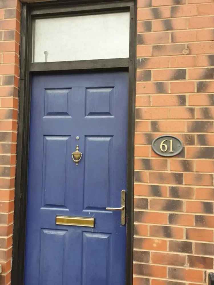 4 Bedroom House Share Top Floor Room Available