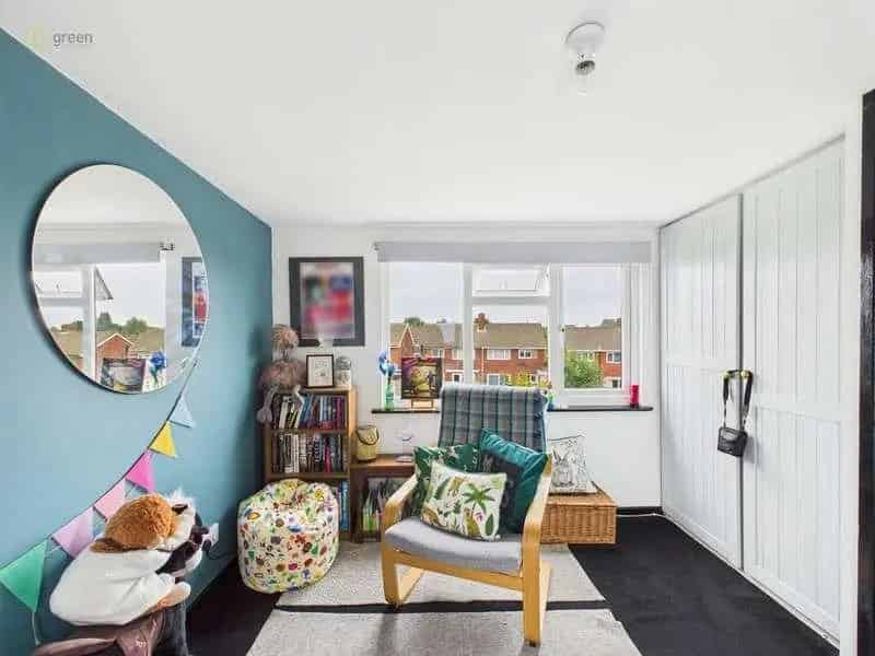 3 Bed 3-Story House for Sale Family Home Garage Garden