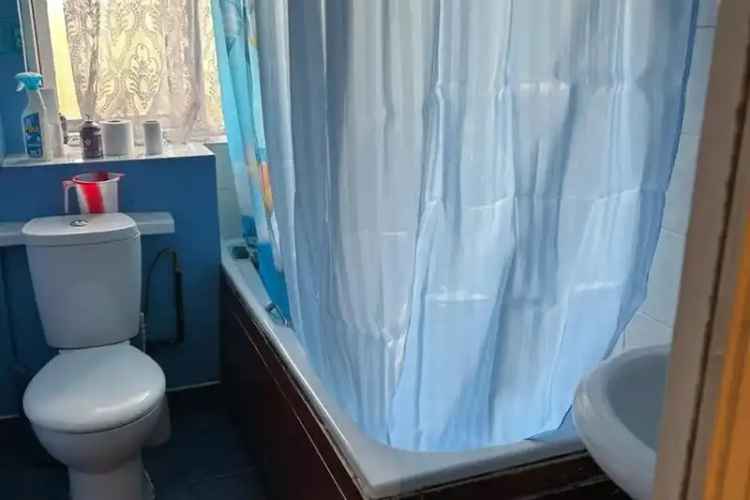 1 Bedroom Flat for Sale in East Ham London