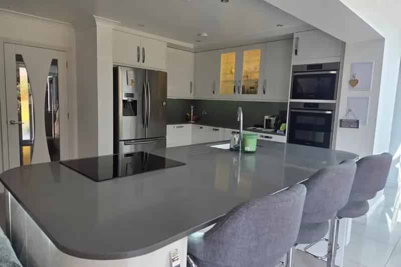 Extended Family Home with Two En-Suites and Double Garage