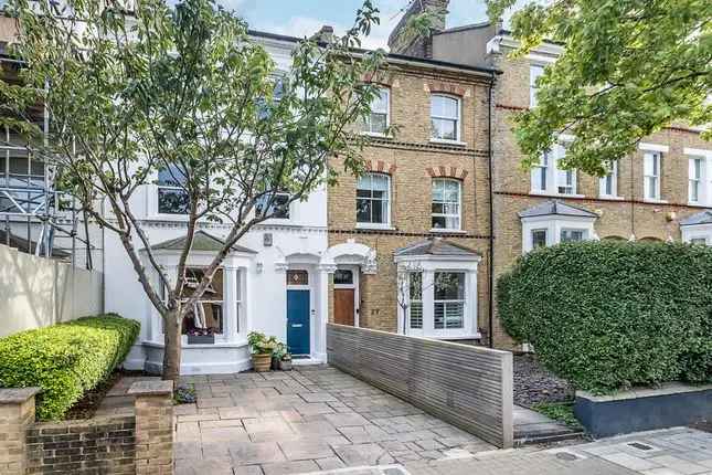 Stunning Terraced House in London SW4  - 4 Beds, Garden, Electric Car Charging