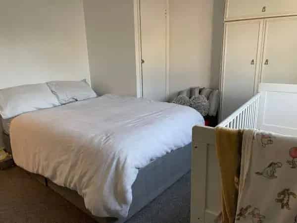 2 Bedroom Semi Detached House Near Shops and Schools