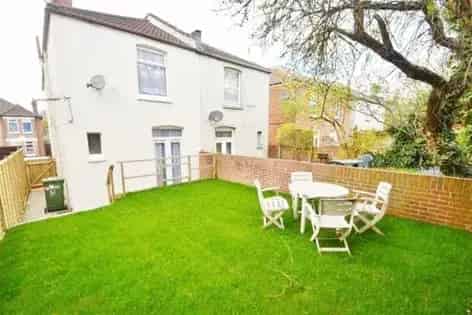 4 Room 37m² Furnished Flat in Southampton - July 14, 2025