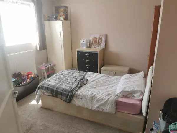 Flat For Rent in Tonbridge and Malling, England