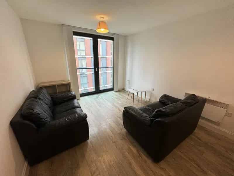 2 Bedroom Apartment to Rent Southside Complex