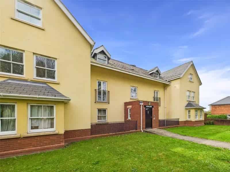1 Bedroom Apartment for Sale