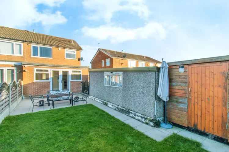 Spacious 3 Bed Semi-Detached House in Pudsey