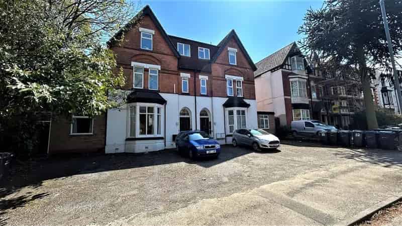 2 Bedroom Flat for Sale