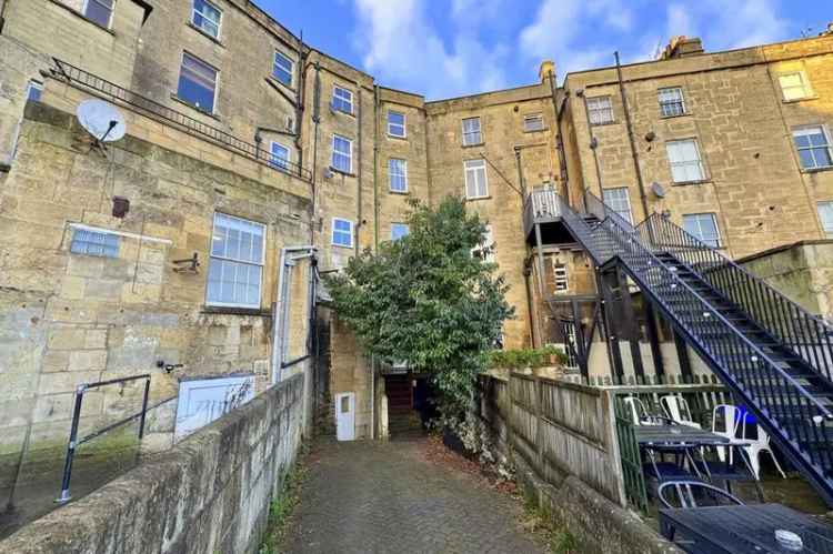 3 Bedroom Maisonette for Sale in Bath