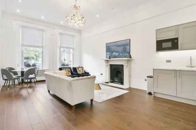 Flat to rent in Prince Of Wales Terrace, London W8