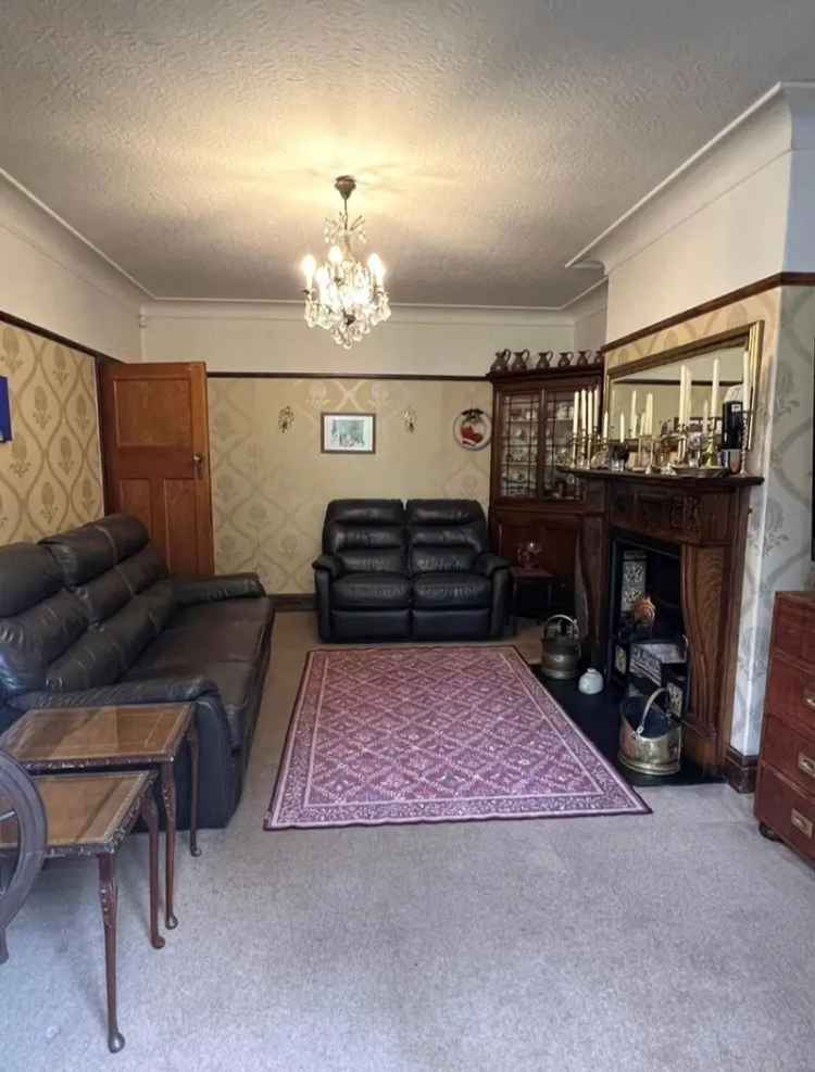 House For Sale in Parrs Wood Road, Manchester, England