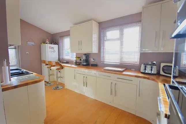 3 Bedroom End Terrace House for Sale in Shirehampton Bristol