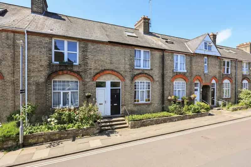 3 Bedroom Terraced House for Sale Cambridge