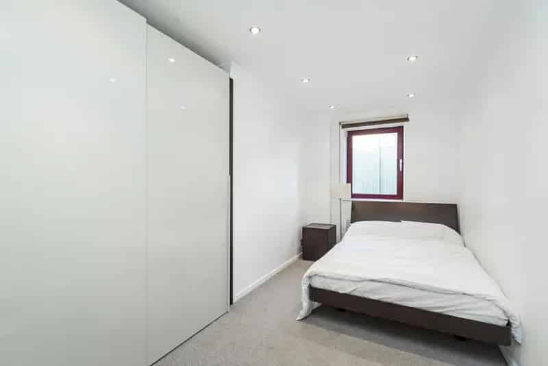 River Thames View 2 3 Bed Apartment  Porter Concierge Parking