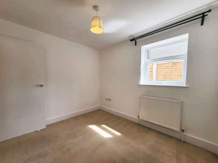 Apartment For Sale in Bournemouth, England