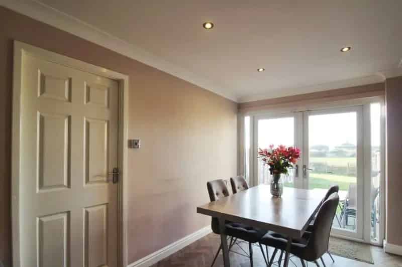 3 Bedroom Semi Detached House for Sale Scholes West Yorkshire