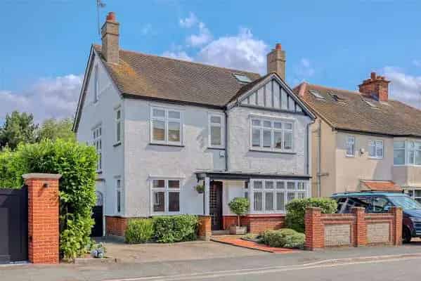 Cedar Avenue West, Chelmsford, CM1 2XA | Property for sale | Savills
