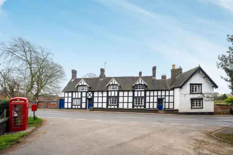 Grade II Listed Farmhouse 6 Bedrooms 26 Acres Warwickshire