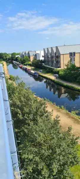 Family Home near Amenities Canal View